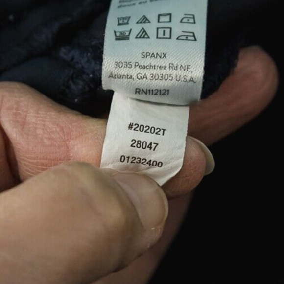 Spanx Size Medium M Navy Blue The Perfect Pant Ankle Length Pull On Pants - Picture 6 of 7